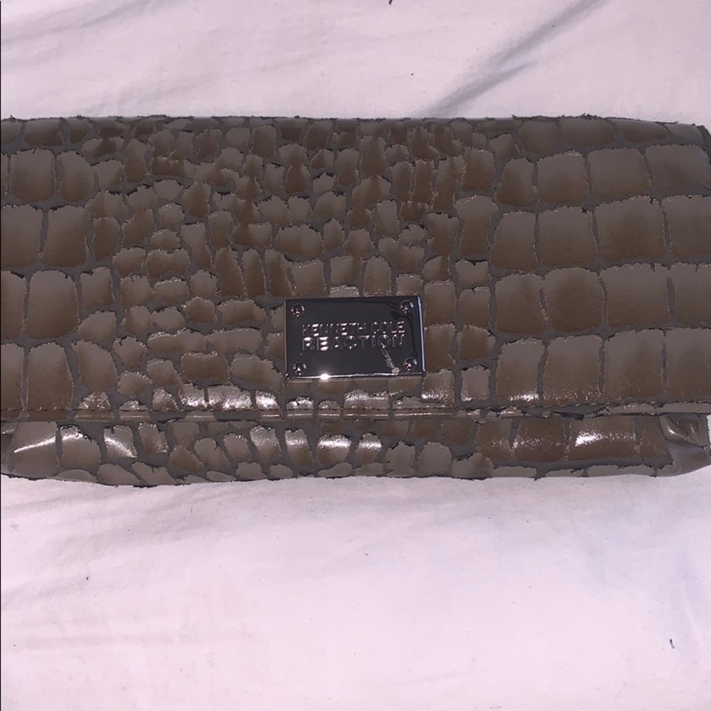 Kenneth Cole Reaction wallet/bag